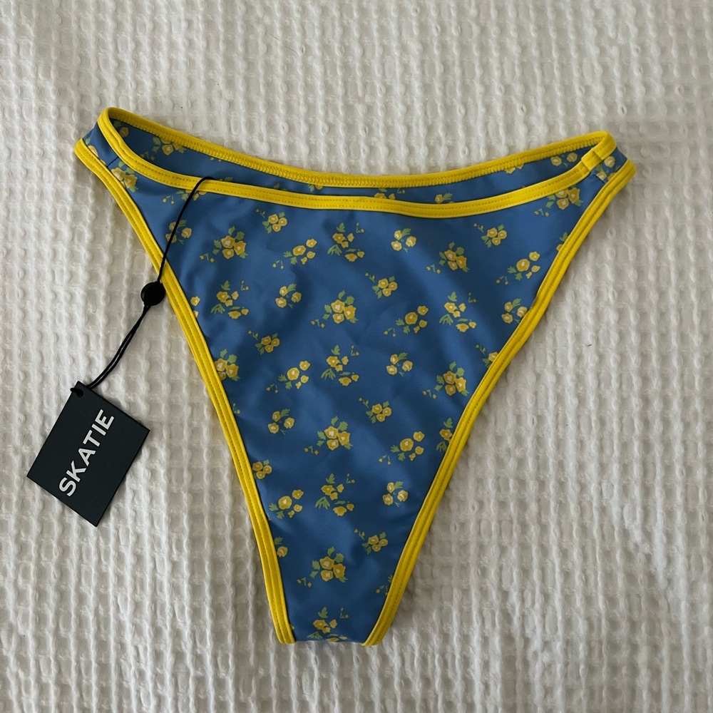 Kelly Bottom - Chickadee SKATIE size M new with tags